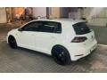 volkswagen-golf-small-0