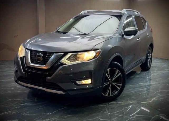 nissan-rogue-big-0