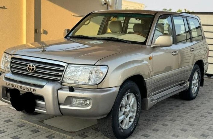 toyota-land-cruiser-gxr-big-0