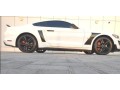 ford-mustang-small-4