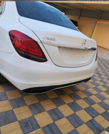 mercedes-c300-big-2