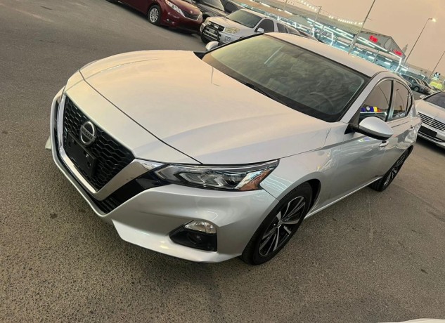 nissan-altima-2019-big-1