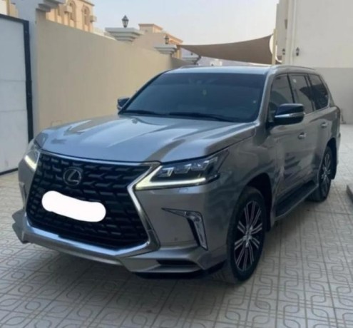 lexus-lx570-big-0