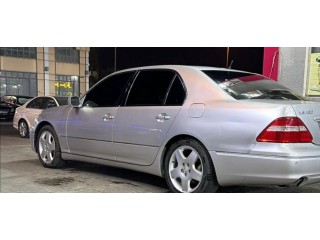 Lexus LS430