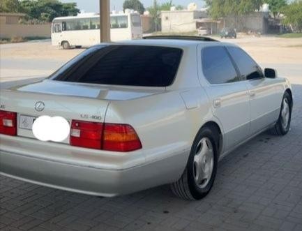 lexus-ls-400-big-1