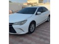 toyota-camry-2017-small-0