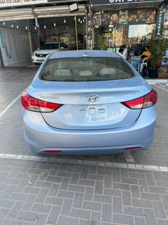 hyundai-elantra-big-6