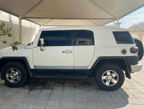 toyota-fj-cruiser-big-1