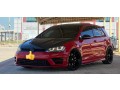 volkswagen-golf-r-small-0