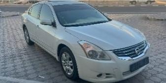 nissan-altima-big-4