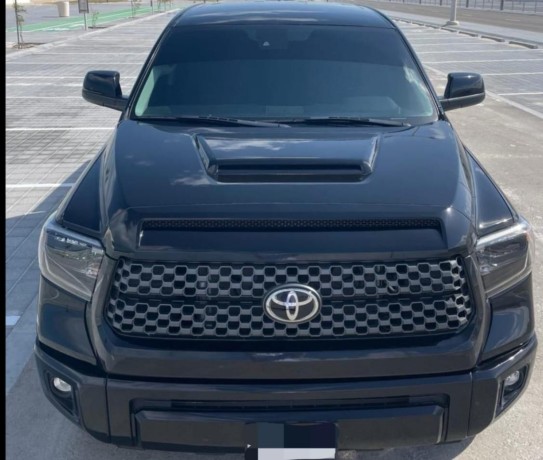 toyota-tundra-big-0