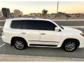 lexus-lx570-small-0