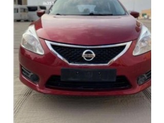 Nissan tida 2016