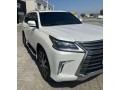 lexus-lx570-small-0