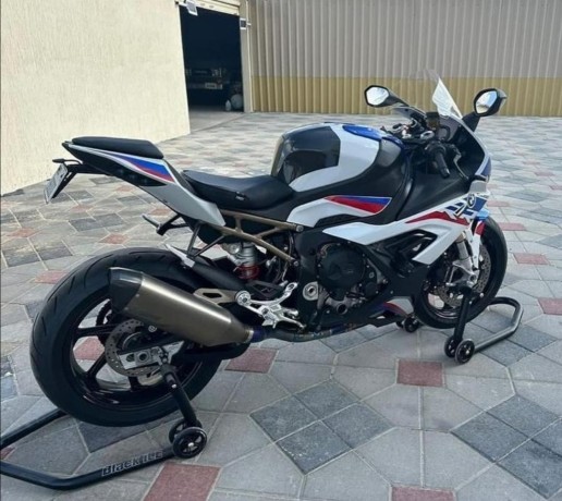 bmw-s1000rr-big-0