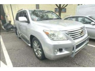 Lexus LX570