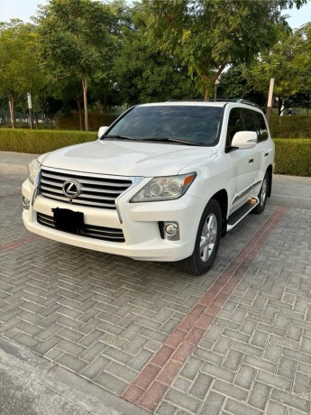 lexus-lx570-big-0