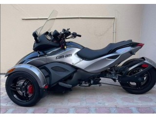 Can am spyder