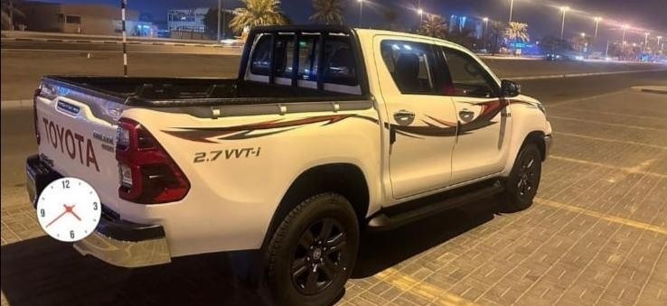 toyota-hilux-big-1