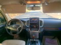 toyota-land-cruiser-vxr-small-1