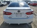 2019-toyota-camry-se-small-1