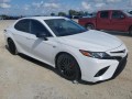 2019-toyota-camry-se-small-3