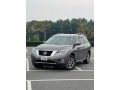 nissan-pathfinder-2016-small-0