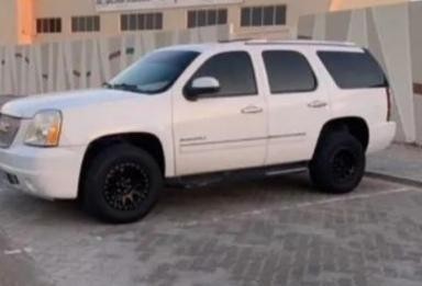 gmc-yukon-denali-big-2