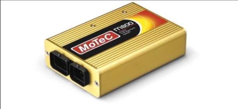 motec-m800-big-0