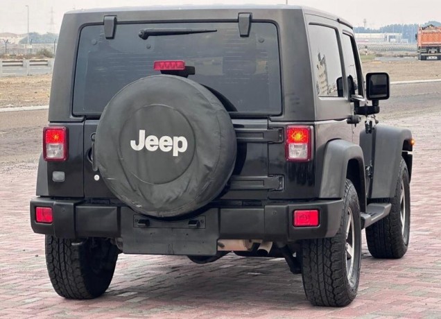 jeep-wrangler-sport-big-5