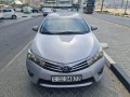 toyota-corolla-se-small-3