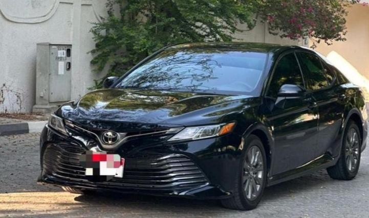 toyota-camry-se-big-0