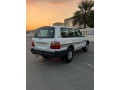 toyota-land-cruiser-2001-small-2