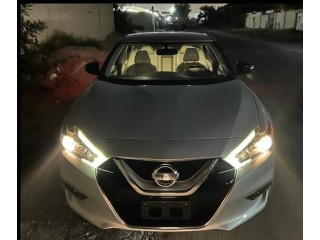 Nissan Maxima