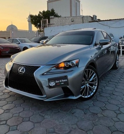 lexus-is250-big-0