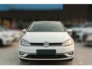 Volkswagen Golf tsi