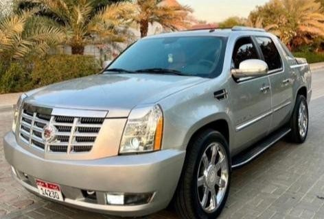 cadillac-escalade-big-3