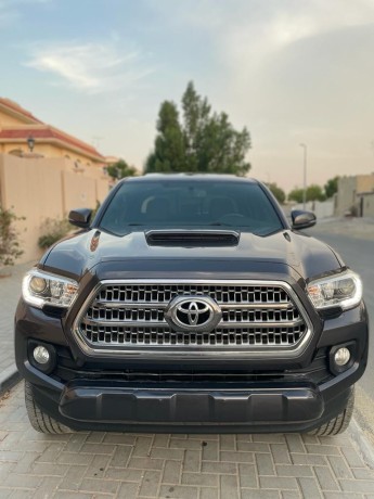 toyota-tacoma-big-3