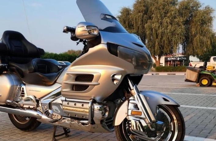 honda-gold-wing-big-0