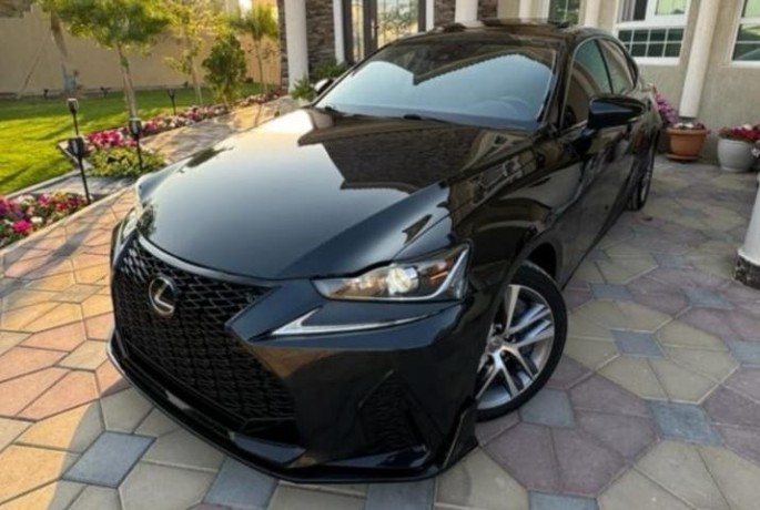 lexus-is300-big-0