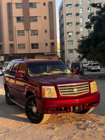 cadillac-escalade-big-0