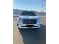 toyota-prado-gxr-small-0