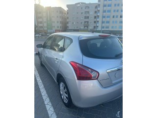 Nissan tida