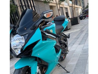 Suzuki 600