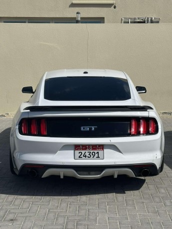 ford-mustang-gt-big-2