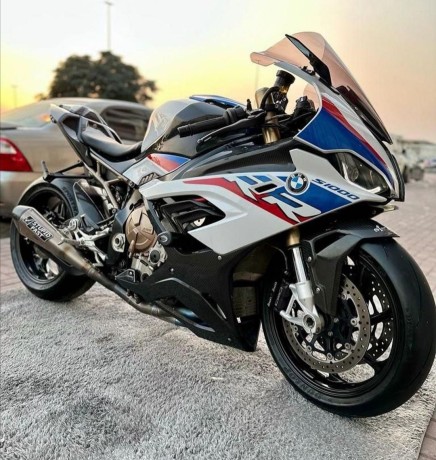 bmw-s1000rr-big-0