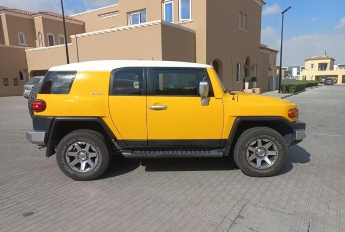 toyota-fj-cruiser-big-3