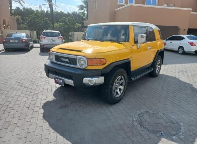 toyota-fj-cruiser-big-0