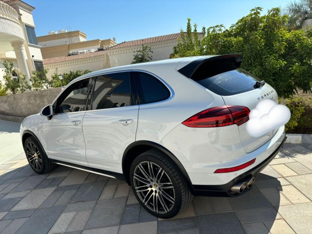 porsche-cayenne-big-1