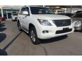 lexus-lx570-small-0